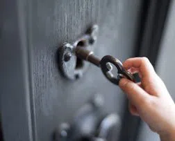 City Locksmith Store Farmington, CT 860-358-0844 City Locksmith Store Farmington, CT 860-358-0844 - 14-Unlock-Door