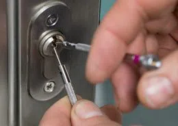 City Locksmith Store Farmington, CT 860-358-0844 City Locksmith Store Farmington, CT 860-358-0844 - 4-Professional-Locksmith